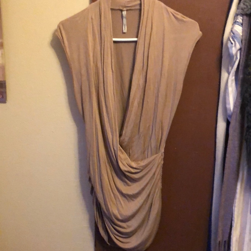 Benefit tan front draped & gathered at sides. Med